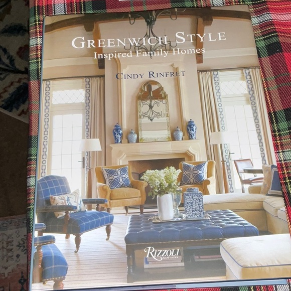 Brand new book - Picture 1 of 3